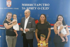 2 Фото: Емил Ваш